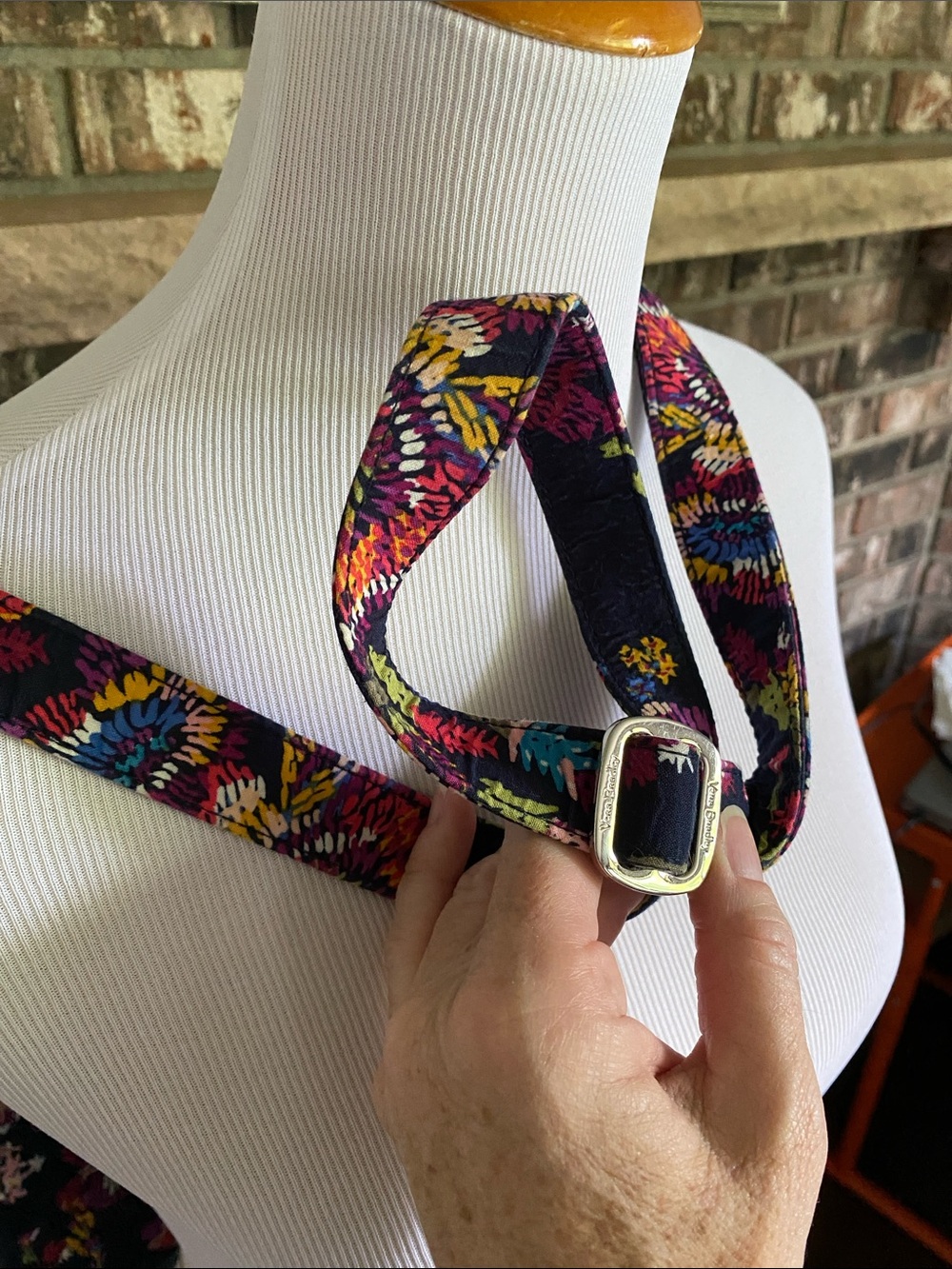 VERA BRADLEY Midnight Wildflowers quilted crossbody bag, purse, satchel. Beauty! - Picture 10 of 16